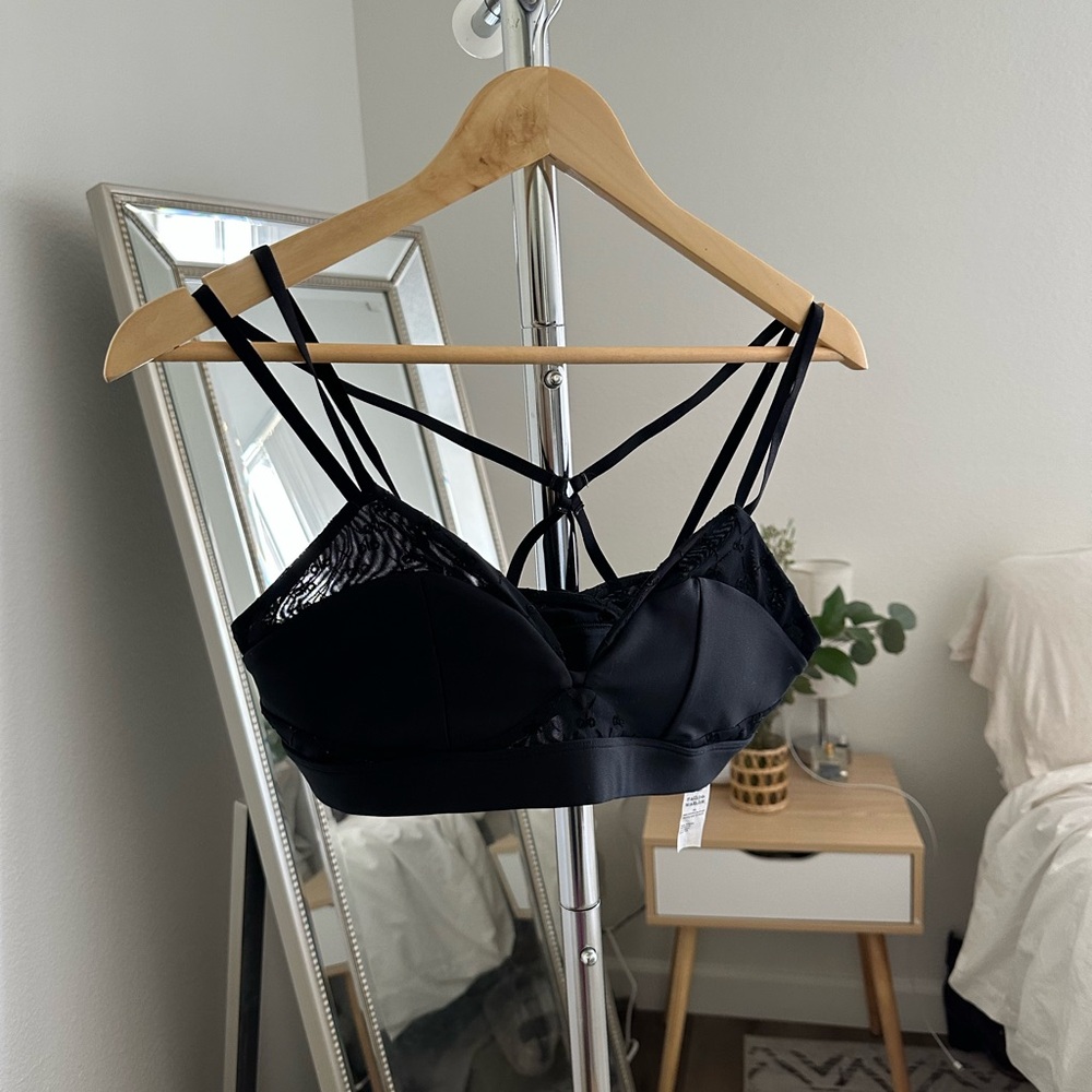 ALO Yoga Limited Edition Black all over logo Bralette